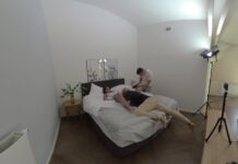 Betzz Behind The Scenes VR Part One – Athetlic Sorority Girl Gets Rimming Older Man