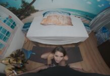 Sofia Smith: Beach Babe