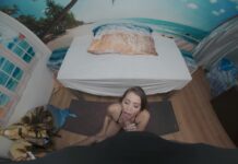 Sofia Smith: Beach Babe