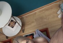 Monroe Fox Plays Nice With A BWC