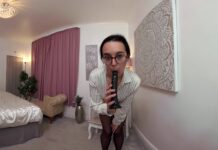 Summer Fox Colourful Secretary With Black Stockings & Xtra Special Toy Tease Treat – 8K VR