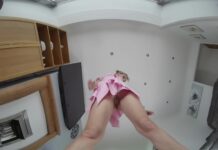 Facesitting Tryon Haul – Chloe Toy