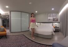 Half Aussi-Thai Lady Gets the Whiet Sperm She Needed So Desperately