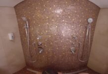 Wet Heat Anna & Blondie Soak Him Down