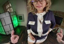 Co-Worker Is a Horny MILF