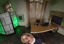 Co-Worker Is a Horny MILF