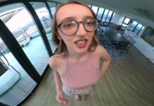 Emejota – Puerta Trasera