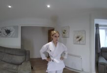 Facesitting Karate Babe – Chloe Toy