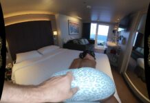 MILF Gets Picked Up at the Gym