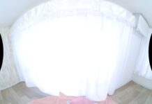 Mio Ichihara Gets Her Shaved Pussy Filled Up With Cum