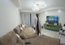 Older White Man Breeds Hot Ebony