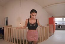 Roxy Mendez – I Am in Control