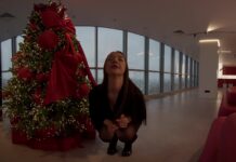 Sexy Santa Eva Lee Wishes You Happy Holidays