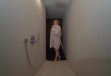 Show With Attitude Miss Blondt