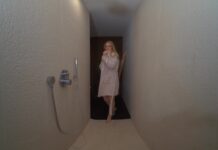 Show With Attitude Miss Blondt