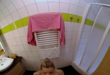287 – Veronica Leal – Shower