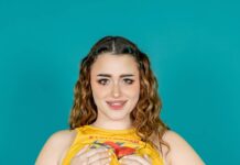 Blackmailed By Stepsis [Passthrough]