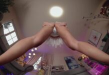 Face Sitting – Lilly Bella