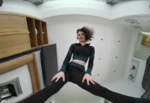 Facesitting for Shopping – Brook Logan