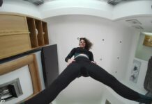 Facesitting for Shopping – Brook Logan