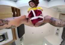 Facesitting in Wet Panties – YourFaveCumSlut