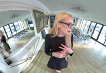 Meet Miss Conduct – Luna Ray