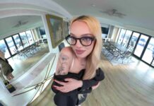 Meet Miss Conduct – Luna Ray