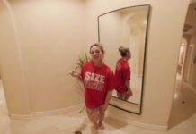 Muscle Worship With Simone Steele