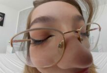 Sandy in Hot Outfit Cums for You