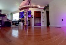 Stripper Heels Showoff – Giantess Tiny Man POV