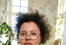 Juicy Gen Z Baddie Moana Lust Devours A Big Cock