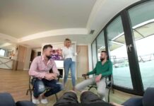 Friends to Both Ends