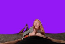 Lilly Wants You to Cum on Her Pantyhose Hardcore Directors Cut [Passthrough]