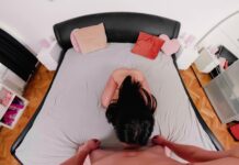 Schoolgirl Lore Hot Wants Her Ass to Be Fucked