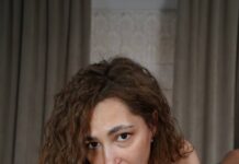 Princess Lili Is A Fit And Flexible Fuck Doll